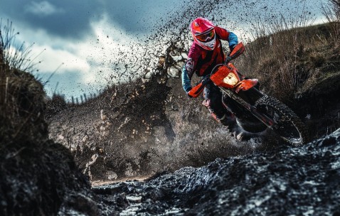 爱游戏官方入口-电竞赛场焦点！葡萄牙队对阵比利时队，年轻新星表现惊艳，未来可期